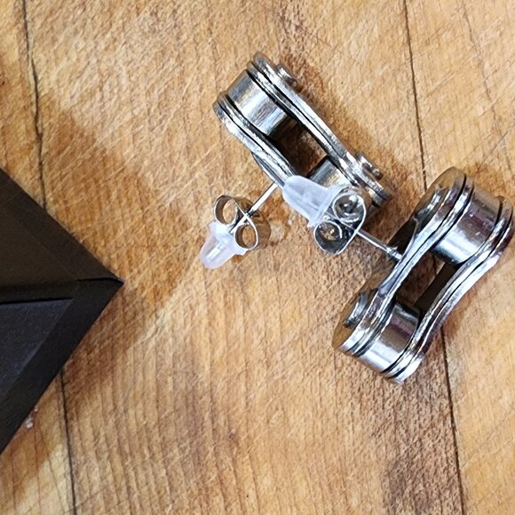Biker Chain Stud Earrings for Cyclists / Bikers Silver Handmade Craft Jewelry - Picture 2 of 4